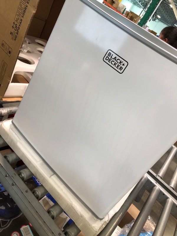 Photo 5 of BLACK+DECKER BCRK17W Compact Refrigerator Energy Star Single Door Mini Fridge with Freezer, 1.7 Cubic Ft., White White Mini Fridge