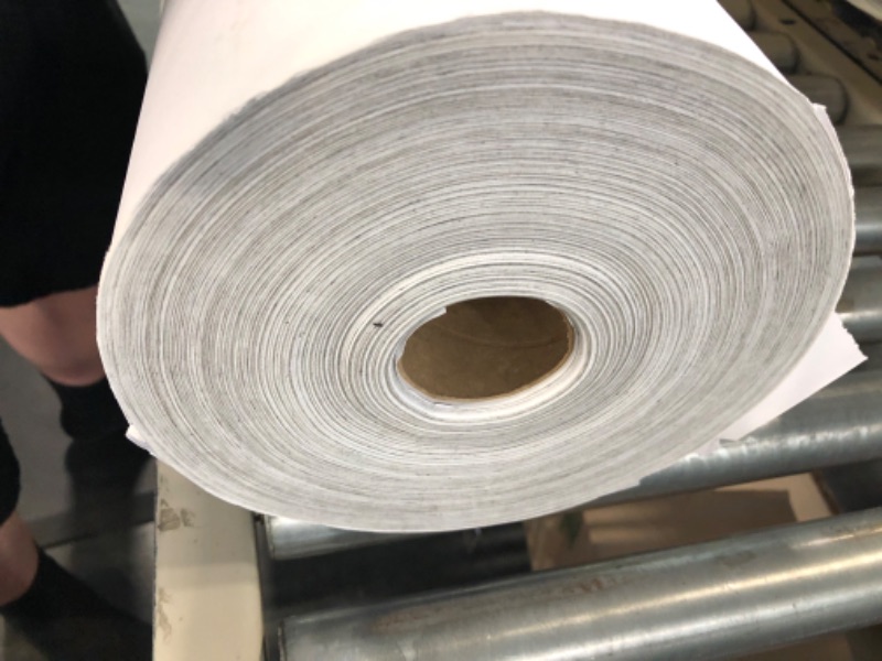 Photo 3 of School Smart Paper Roll - 50 pound - 36 inch x 1000 feet - White