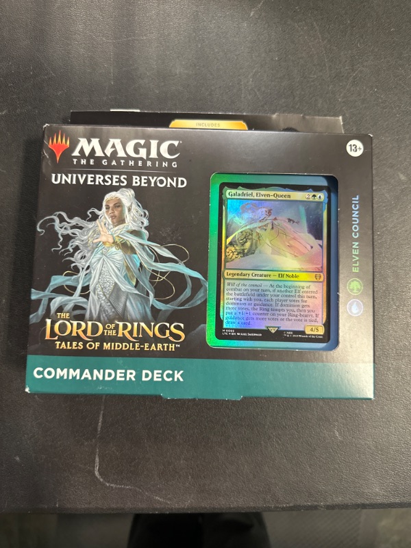 Photo 2 of Magic: The Gathering The Lord of The Rings: Tales of Middle-Earth Commander Deck 3