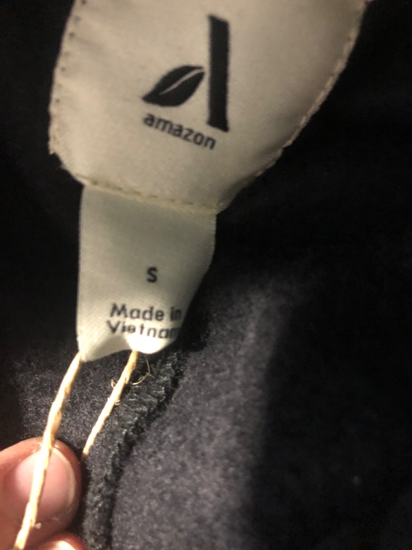 Photo 3 of Amazon Aware Men's Fleece Half Zip Sweatshirt Small Black