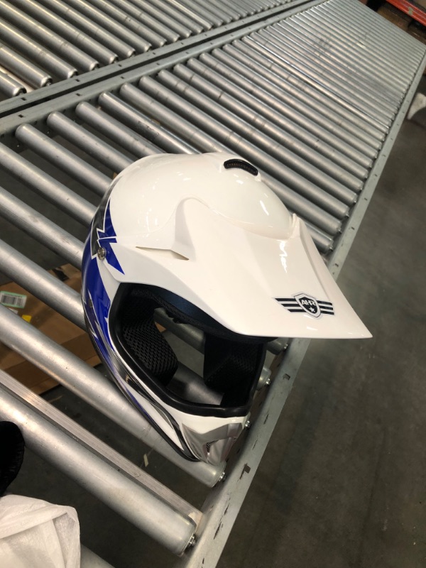 Photo 3 of 5.0 5.0 out of 5 stars 6 Reviews
AHR Youth & Kids Motocross Helmet DOT Full Face Offroad Dirt Bike Helmet for Motorcycle, ATV and Mountain Bike, Model H-VEN12 (Size S)
