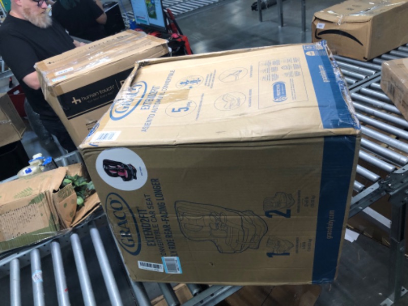 Photo 1 of Graco - Extend2Fit Convertible Car Seat, Kenzie
