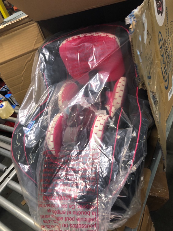 Photo 1 of Graco - Extend2Fit Convertible Car Seat, Kenzie
