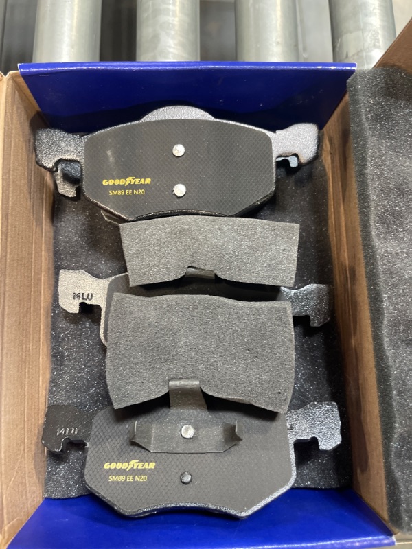 Photo 2 of Goodyear Brakes GYD843 | Truck & SUV Carbon-Ceramic Front Brake Pads fits Ford Escape 07-01; Mercury Mariner 07-05