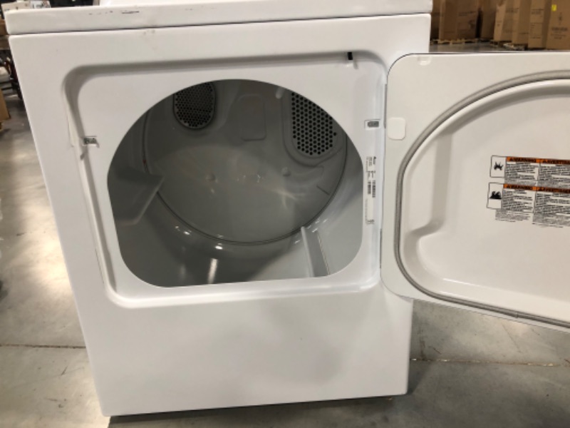 Photo 2 of Amana 6.5-cu ft Electric Dryer (White)