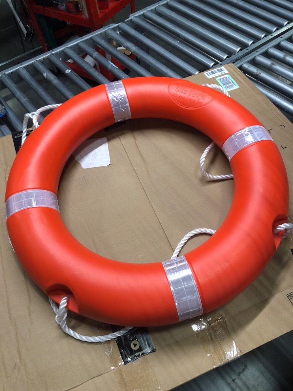 Photo 3 of 28 inch Boat Safety Throw Ring with Water Floating Lifesaving Rope 98.4FT Set, 2.5 KG International Standard Throw Ring, Outdoor Professional Throwing Ring Rope Rescue Lifeguard Lifesaving 28 Inch-02