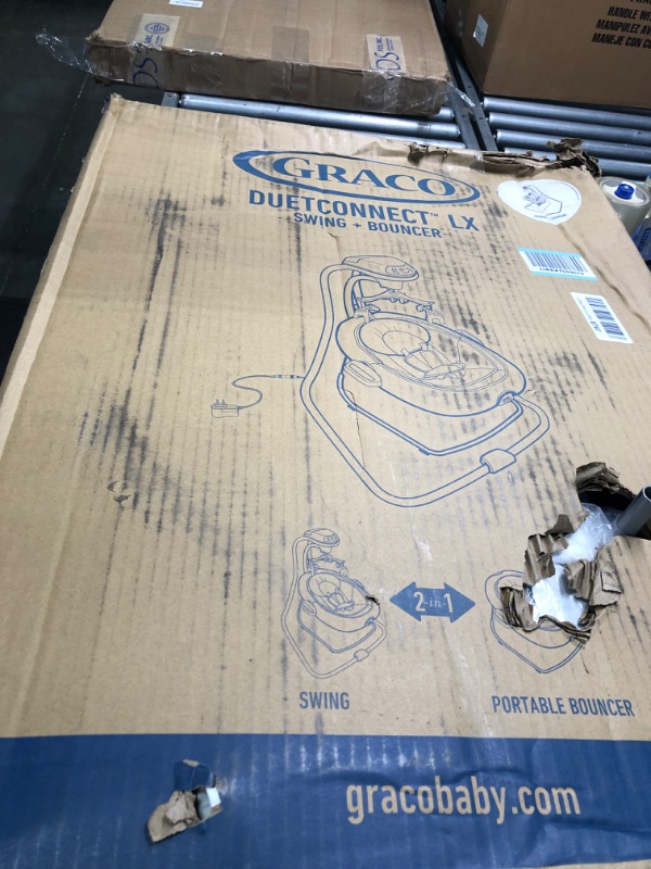 Photo 2 of Graco DuetConnect LX (Seat & Bouncer, Redmond)