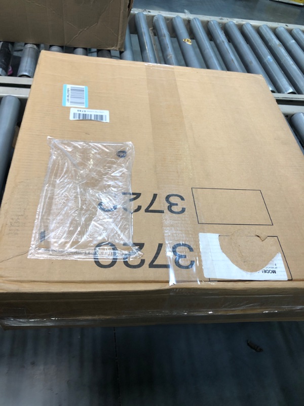 Photo 1 of Amazon Basics 3 Speed Box Fan, 20-Inch 20-inch Box Fan