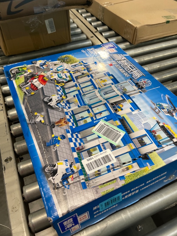 Photo 1 of DG Dreams City Series Building Set, Police Station Building Kits Anti-Terrorism Theme with Helicopters and Multiple Vehicles(1397 Pieces)