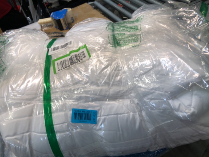 Photo 1 of Bedsure King Comforter Duvet Insert - Down Alternative White Comforter King Size