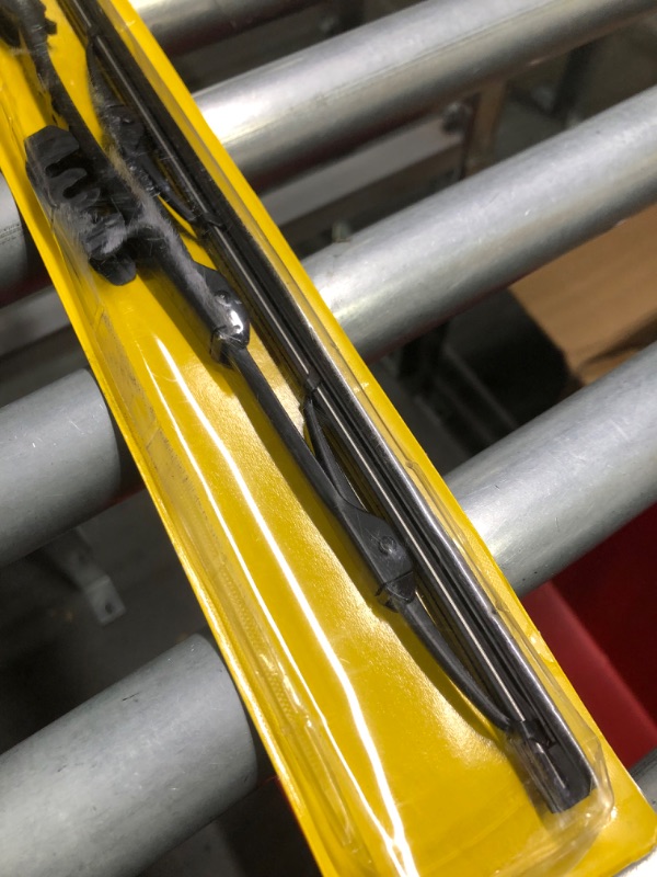 Photo 1 of Rain-X 22&#34; Weatherbeater Wiper Blades
