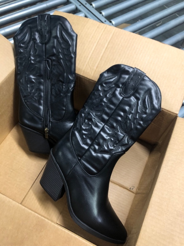 Photo 1 of Shibever Cowboy Boots Black Womens Size 9