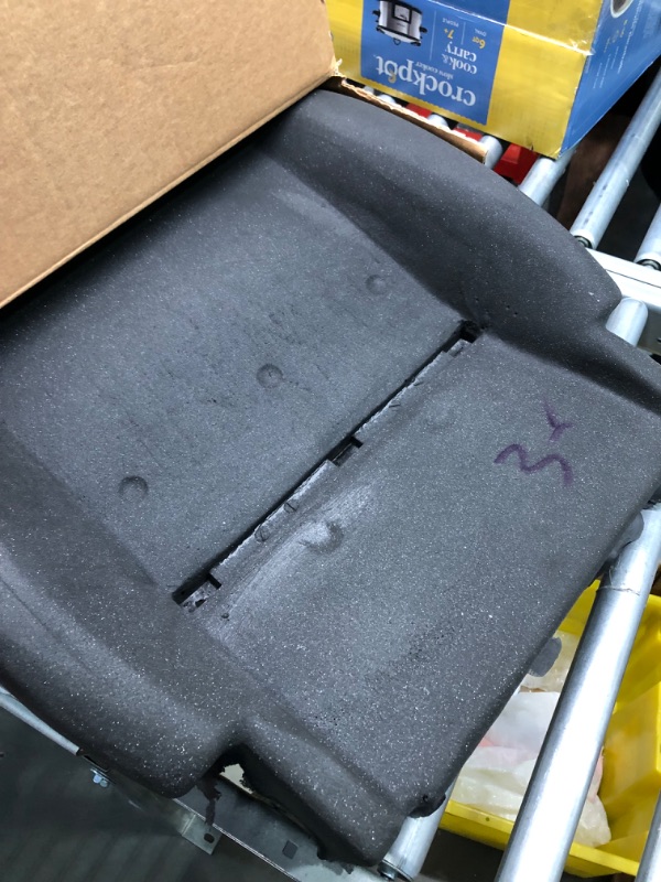 Photo 3 of Freightliner Seat Foam - BOS6201089 001