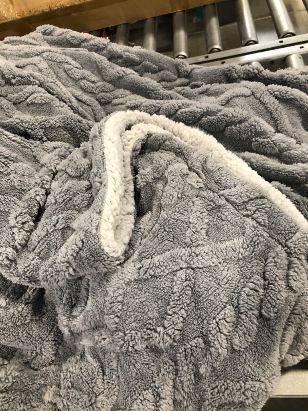 Photo 3 of Bedsure Sherpa Blanket Grey Throw & Bedsure 100% Cotton Muslin Blankets Grey Throw