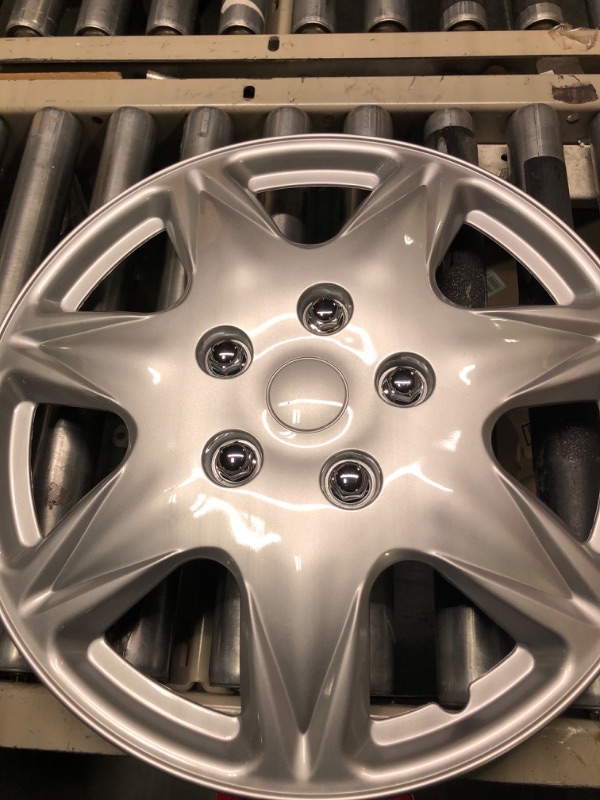 Photo 3 of 17 inch Silver Wheel Covers for 2005-2007 Chrysler Pacific - Set of 4