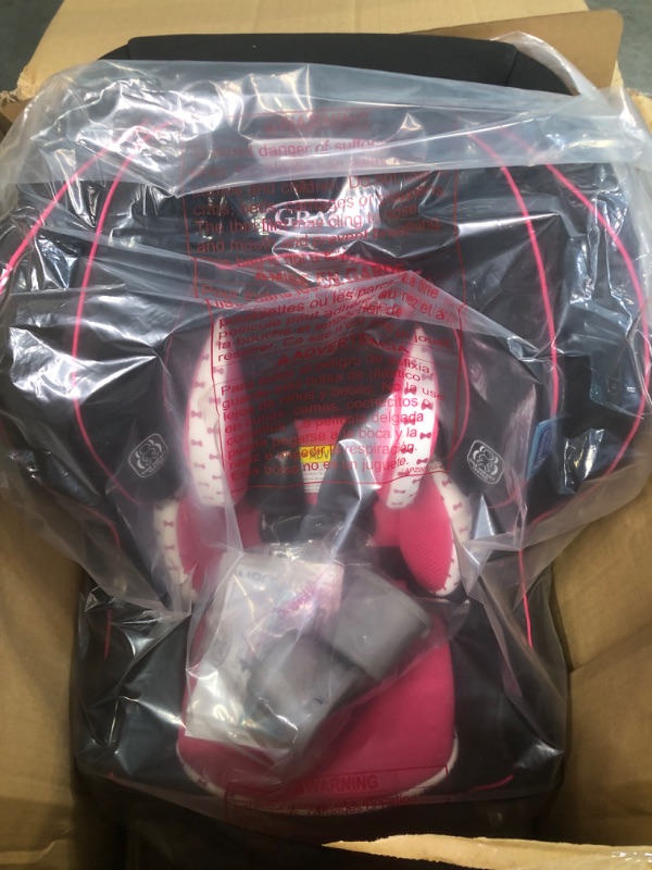 Photo 3 of Graco - Extend2Fit Convertible Car Seat, Kenzie