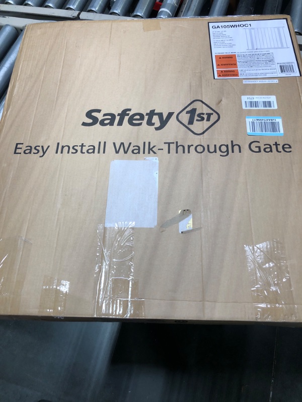 Photo 1 of Safety 1st Easy Install 28" High Walk Thru Gate, Fits Between 29" and 38" 38x28 Inch (Pack of 1) Original Size White