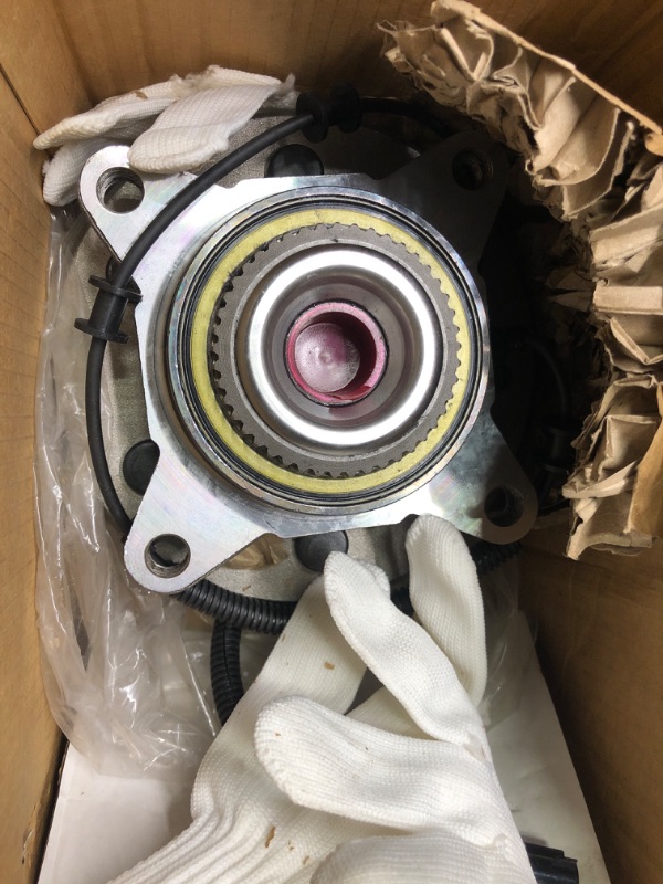 Photo 1 of Autoround 515079 Wheel Hub and Bearing Assembly, 4WD Front Axle for Ford F-150 2005-2008, Lincoln Mark LT 2006-2008, 6 Lug 4x4 Only w/ABS