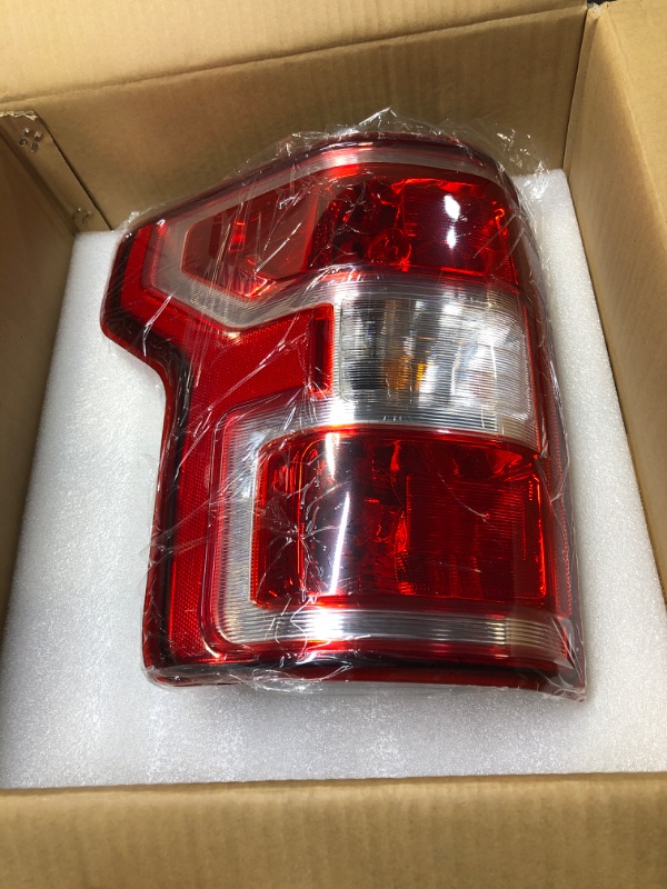 Photo 3 of RANSOTO Left Driver Side Brake Tail Lights Rear Lamp Compatible With 2018 2019 2020 Ford F-150 F150 Include Bulbs Replace JL3Z13405H JL3Z-13405-H 2018-2020 Left Driver Side