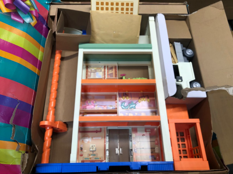 Photo 3 of Bluey Hammerbarn Shopping Center Mega Set, 4 Level, 22" Tall Playset with Working Lift and Trolley Return, Lights and 45+ Sounds. 3 Figures. 15 Accessories & Tradie Ute Vehicle | Amazon Exclusive Hammerbarn Shopping Center Mega Set - Exclusive