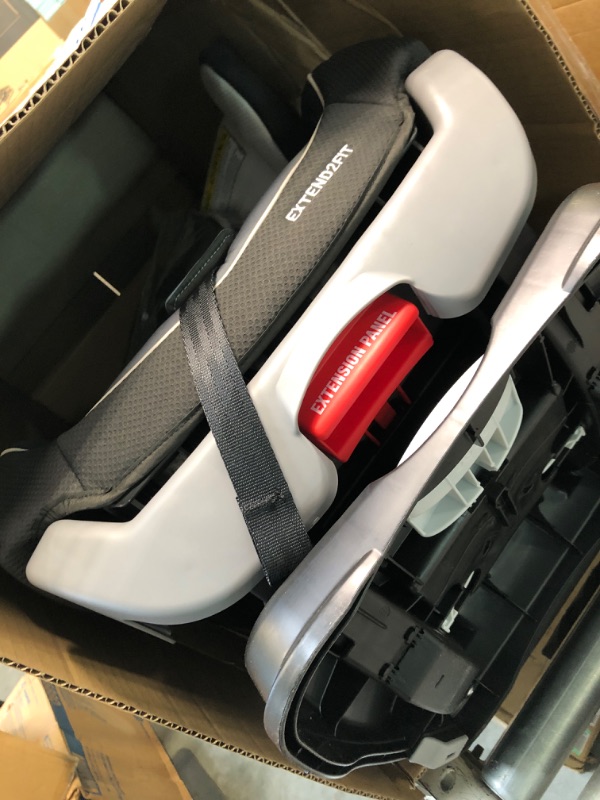 Photo 1 of Graco Extend2Fit Convertible Car Seat, Ride Rear Facing Longer with Extend2Fit, Gotham 2-in-1 Gotham