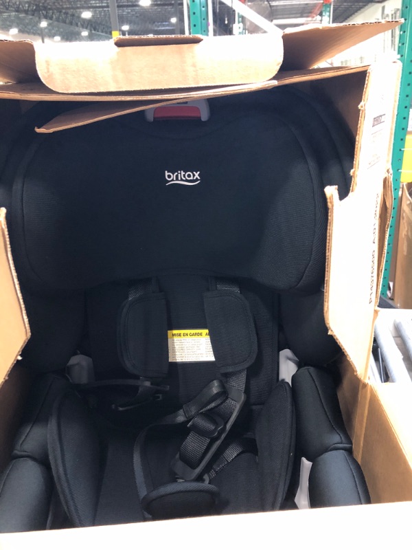 Photo 3 of Britax Boulevard ClickTight Convertible Car Seat