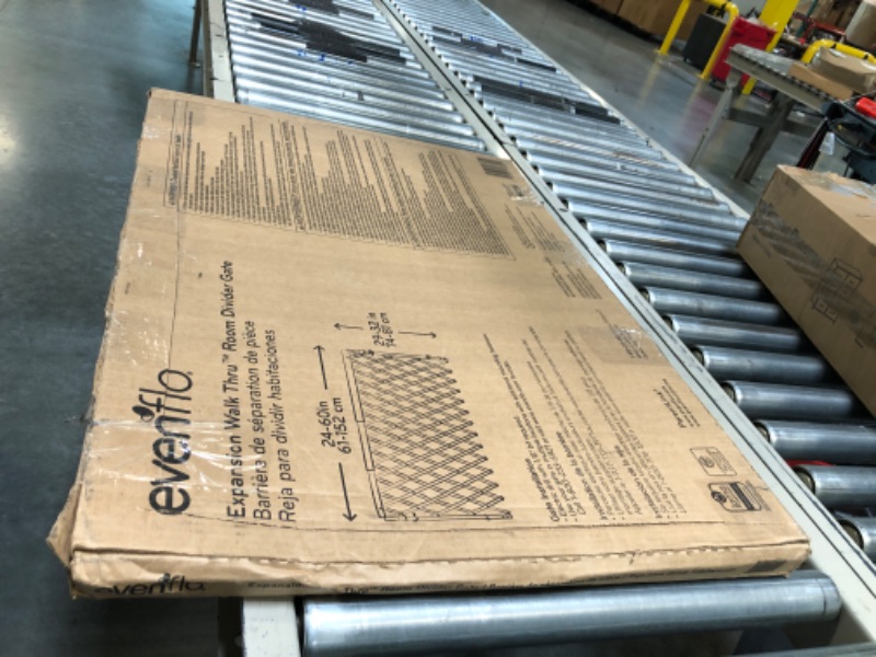 Photo 1 of Evenflo Expansion Walk Thru Room Divider Gate