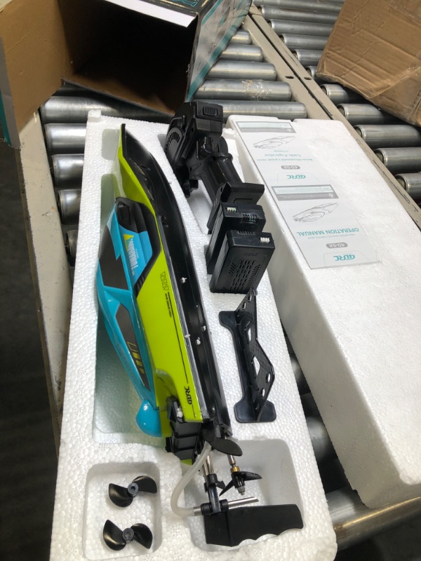 Photo 2 of 4DRC S2 High Speed RC Boats with LED Lights & 2 Batteries, 30+ mph Remote Control Boat for Pools and Lakes, Capsize Recovery, Low Battery Reminder,2.4Ghz Racing Boats for Adults Kids,Green