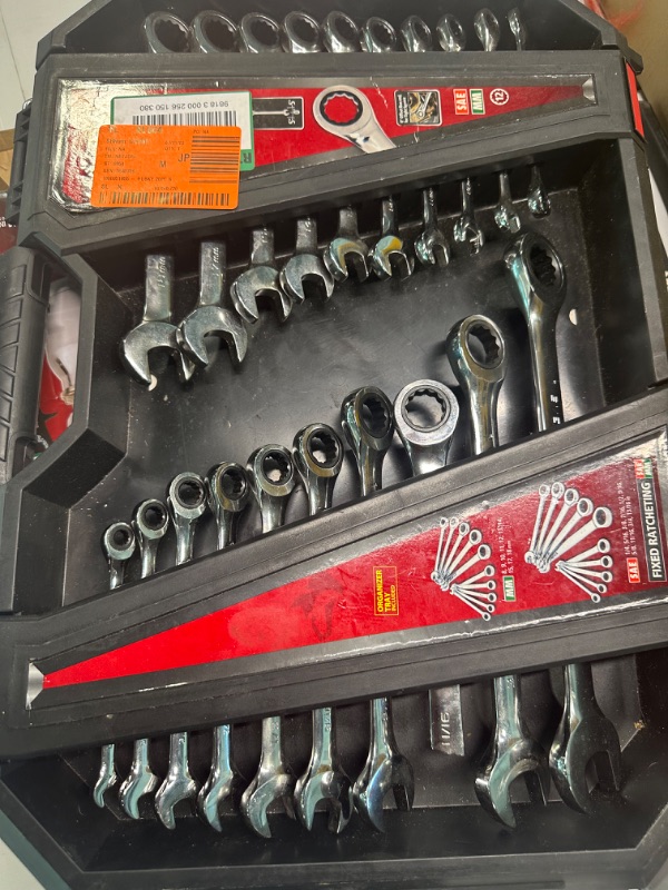 Photo 2 of 72-Tooth Ratcheting SAE/MM Combination Wrench Set (20-Piece)