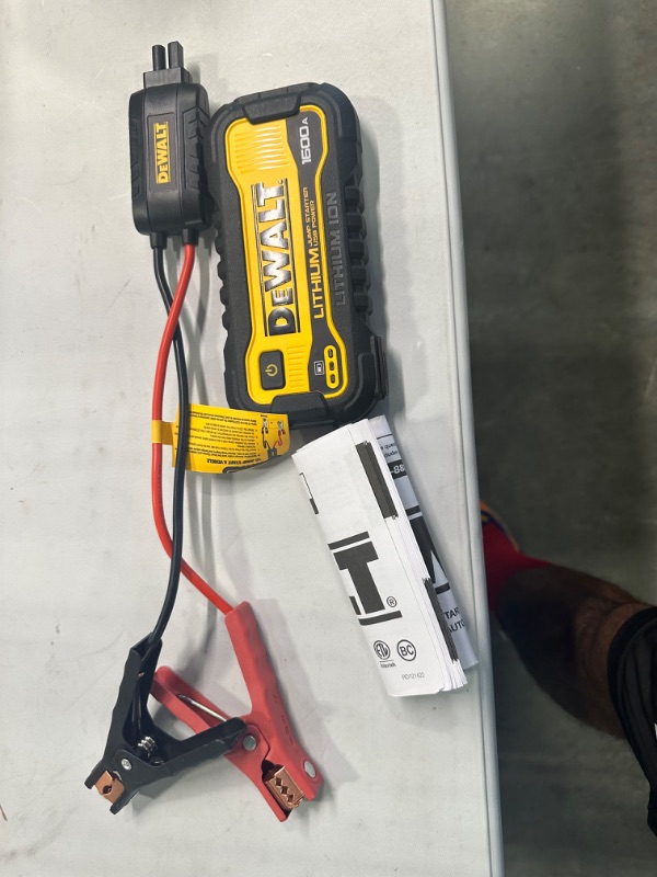 Photo 4 of 1600 Peak Amp Lithium Jump Starter with USB Power Bank