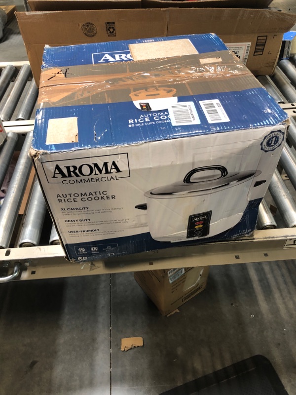 Photo 1 of Aroma Housewares 60-Cup (Cooked) (30-Cup UNCOOKED) Commercial Rice Cooker (ARC-1033E) 30-Cup Rice Cooker