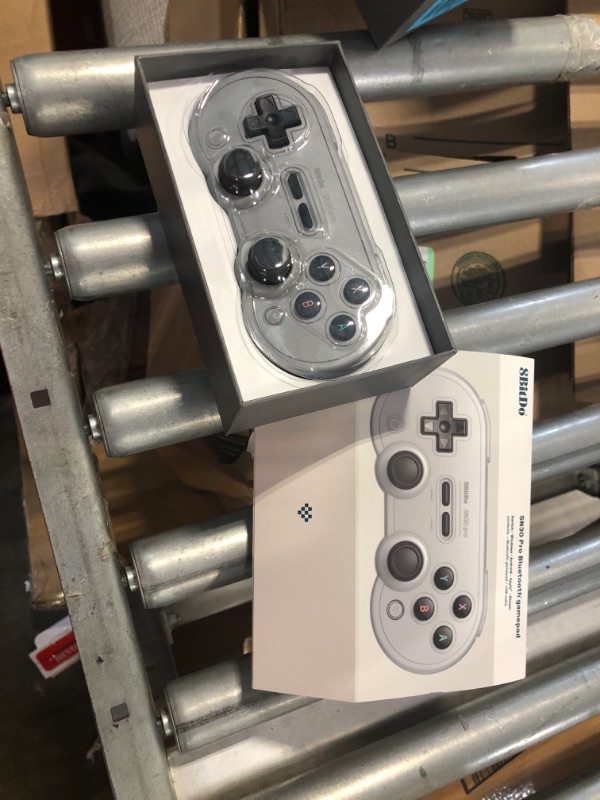 Photo 2 of ******ONLY ONE CONTROLLER ******** 8Bitdo Sn30 Pro Bluetooth Gamepad (Gray Edition) - Nintendo Switch & Pro 2 Bluetooth Controller for Switch/Switch OLED, PC, macOS, Android, Steam & Raspberry Pi (Gray Edition) - Nintendo Switch Gray Edition Gamepad + Con