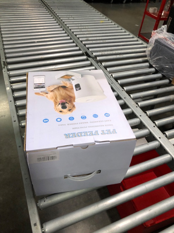 Photo 2 of Automatic Cat Puppy Feeder, CA delivery, 8L Large Volume, Load About 4.0KG of Feed, HD Video Call and Voice Recording ,Control Feeding Weight Through APP, with Fixed Position (Camera Version)
