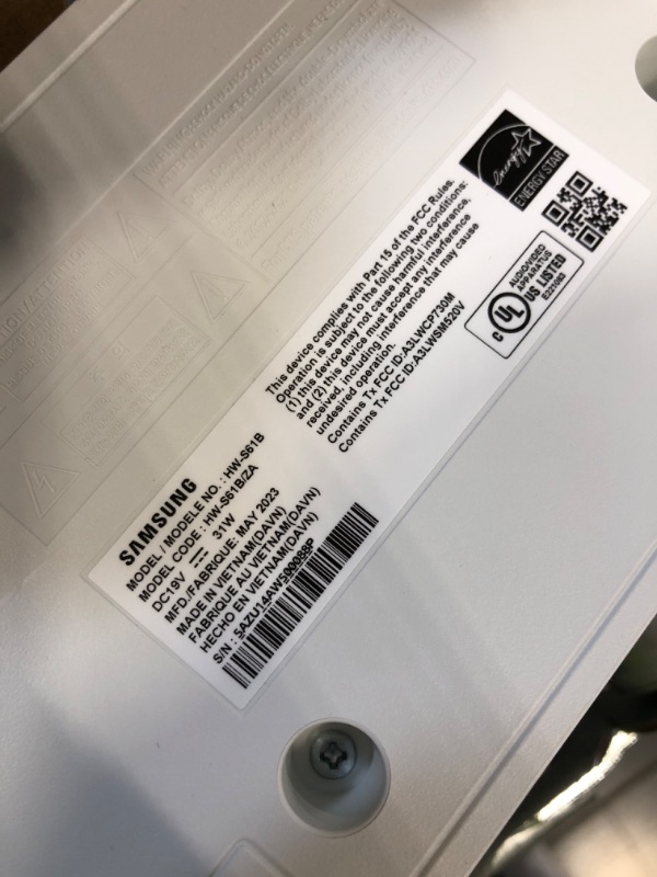 Photo 1 of SAMSUNG HW-S61B Amazon Exclusive 5.0ch All-in-One Wireless Soundbar w/Dolby Atmos, Q-Symphony, Built-in Center Speaker, Alexa Built-in, Bluetooth TV Connection, 2022(Amazon Exclusive) HW-S61B Soundbar