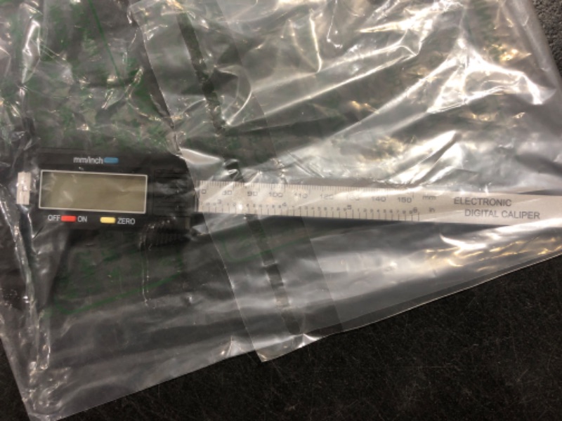 Photo 1 of Digital Caliper 