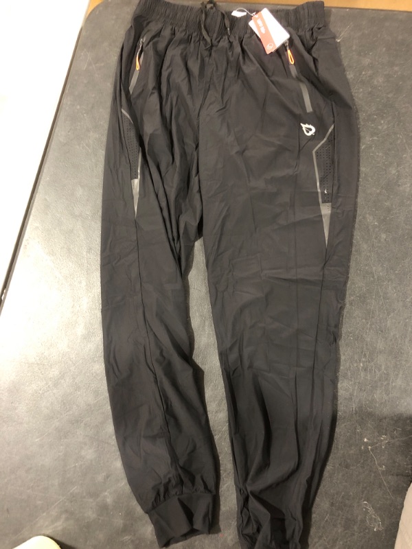 Photo 1 of Baleaf Athletic Pants Size M