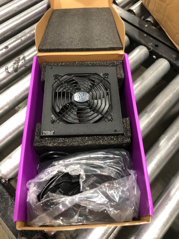 Photo 2 of Cooler Master MWE Gold 850 V2 Full Modular, 850W, 80+ Gold Efficiency, 2 EPS Connectors, 120mm HDB Fan, Semi-fanless Operation, 5 Year Warranty