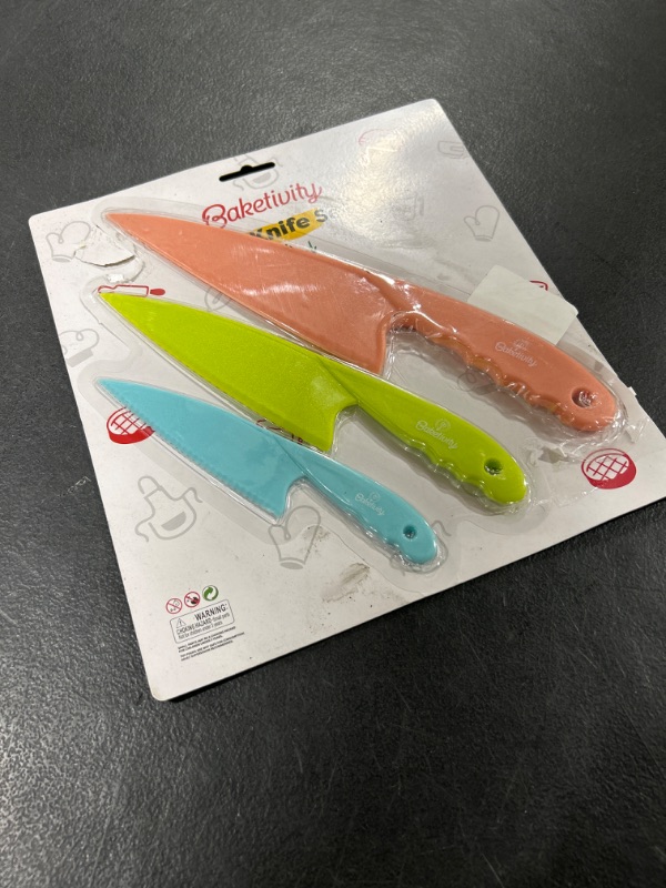 Photo 2 of Baketivity 3 Piece Kids Knife Set | Plastic Kids Safe Knives for Kitchen | Toddler Knife Set for Real Cooking | Dishwasher Safe, Kid Friendly Safe Knives Set for Cutting Fruits, Veggies, Cakes 3KNIVES