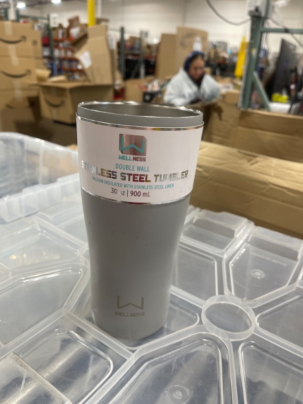 Photo 1 of 30 oz stainless steel tumbler 