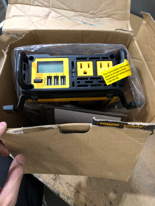 Photo 2 of (USED AND FOR PARTS ONLY) DEWALT DXAEPI1000 Power Inverter 1000W Car Converter & DXAEPI140 Power Inverter 140W Car Converter: 12V DC to 120V AC Power Outlet with Dual 3.1A USB Ports Car Converter + Car Converter