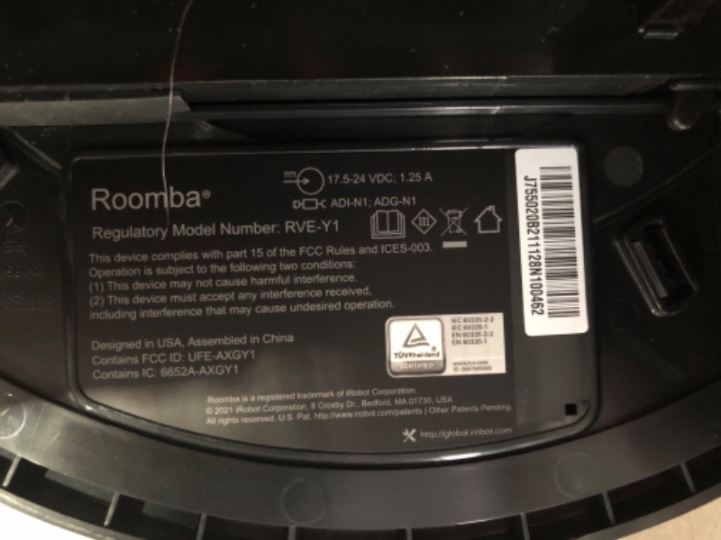 Photo 1 of *PARTS ONLY* *SEE NOTES* Robot Roomba j6+ (6550) Self-Emptying Robot Vacuum – Black