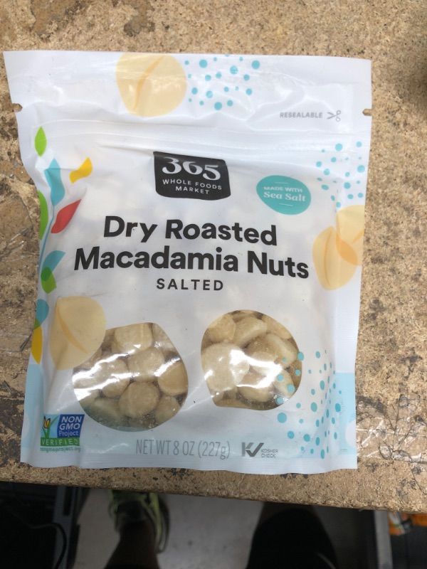 Photo 2 of 365 by Whole Foods Market, Roasted And Salted Macadamia Nuts, 8 Ounce