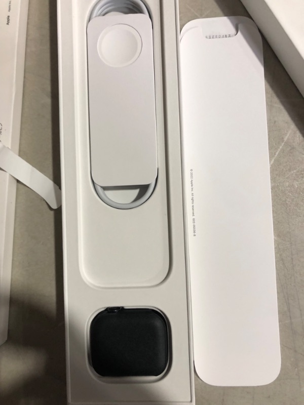 Photo 6 of *LIKE NEW SEE NOTES*
Apple Watch Series 8 [GPS 41mm] Smart Watch w/Midnight Aluminum Case 