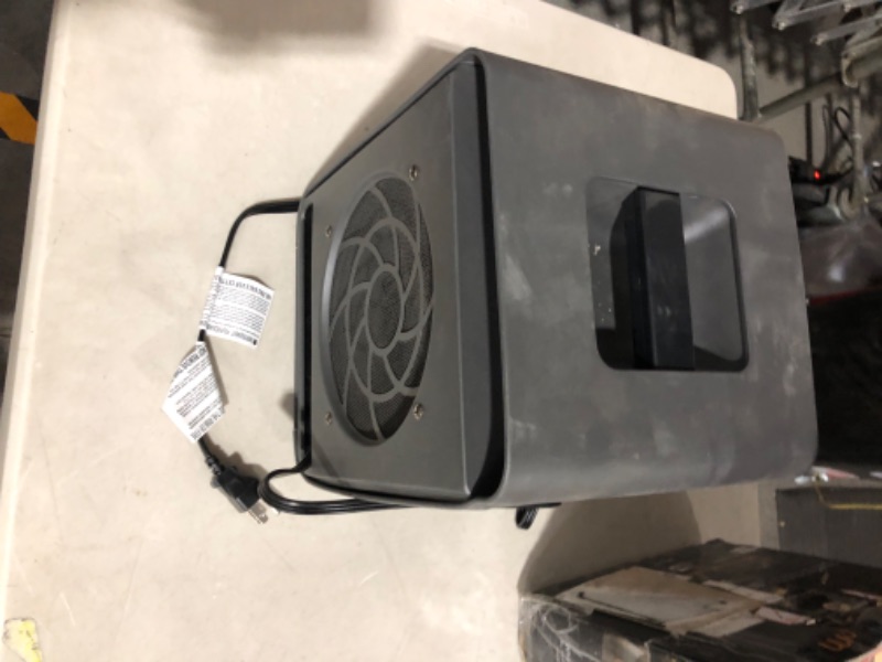 Photo 4 of **POWERS ON** **USED** **DIRTY** Vornado VMH300 Whole Room Metal Heater 
