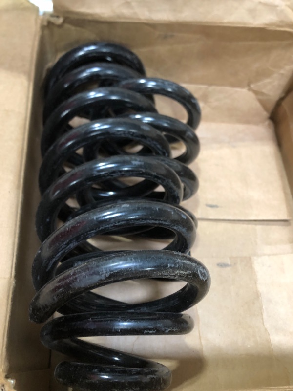 Photo 2 of Moog 81246 Coil Spring Set