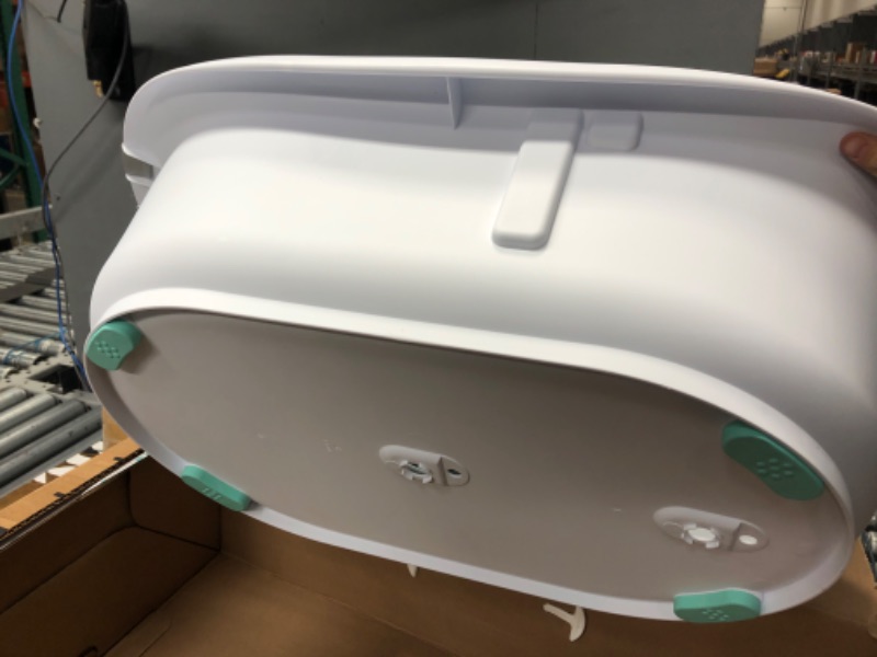 Photo 4 of 4-in-1 Grow-with-Me Bath Tub by Frida Baby Transforms Infant Bathtub to Toddler Bath Seat with Backrest for Assisted Sitting in Tub