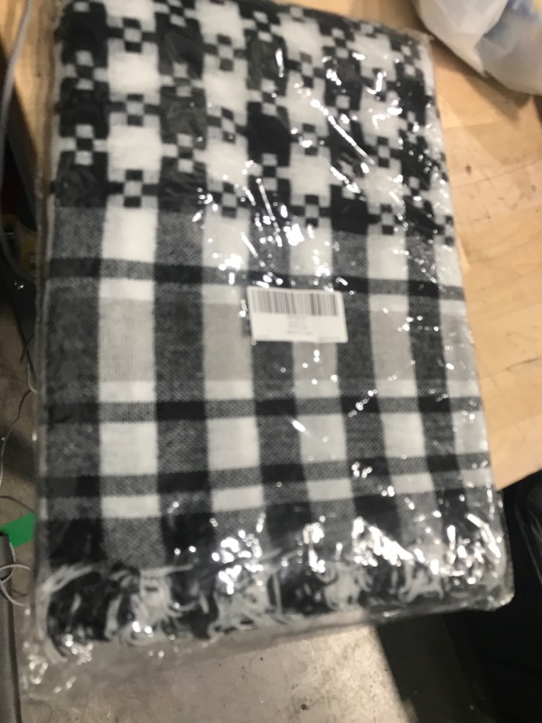 Photo 1 of Easysmile Womens Blanket Scarf Buffalo Plaid Long Warp Shawls Fashion Tartan Knit Winter Warm Lattice Scarves
