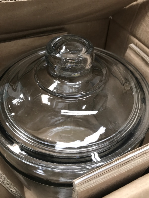 Photo 3 of * 2 gallon * 14 inches tall *
Anchor Hocking 2 Gallon Glass Heritage Jar