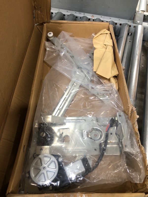 Photo 1 of A-Premium Electric Power Window Regulator with Motor Compatible with Chevrolet Astro GMC Safari 1985-2005 Front Left Driver Side Front Driver (LH)