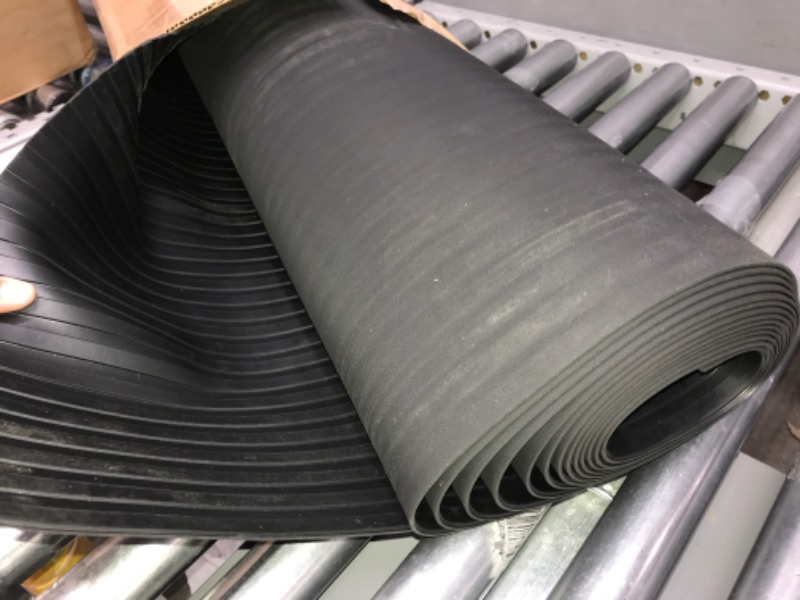 Photo 2 of *STOCK PHOTO JUST FOR REFERENCE*  Rubber Floor Mats, Black Garage Home Gym Floor Mat, Indoor Outdoor Anti Slip Fine Ribbed Rubber Matting 1/8" Think, 2ft 3ft 4ft 5ft 6ft 10ft 13ft 16.4ft 20ft ( Color : Black , Size : 1.5X3m/5X9.8ft )
